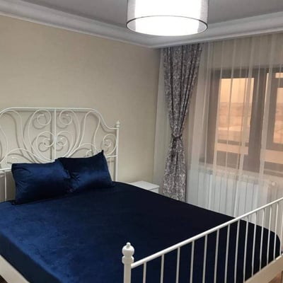 Alquiler de cómodos apartamentos de 3 habitaciones con cocina independiente, 70 m², Faleza Nord, Constanța, Rumanía